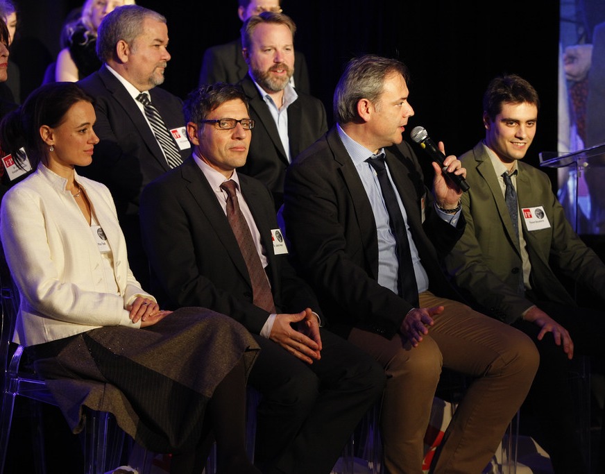 Dr. Artur Braun introducing the Swiss Global Thinkers and their moth-eye project